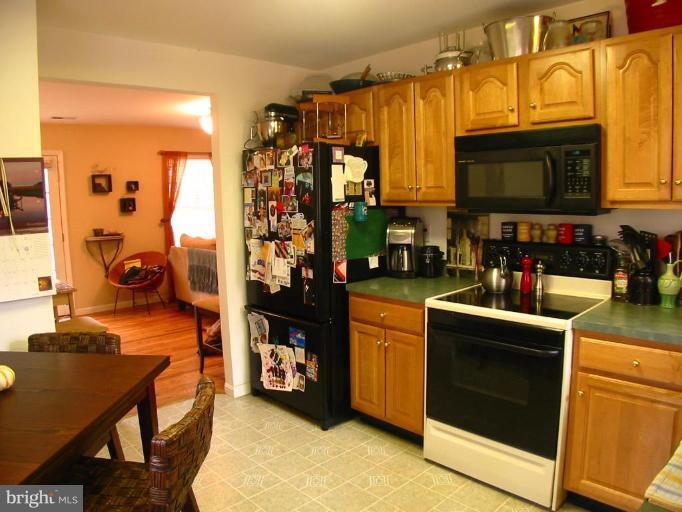 1322 Harbor Road Annapolis, MD 21403 - Photo 15 of 30 Kitchen #3