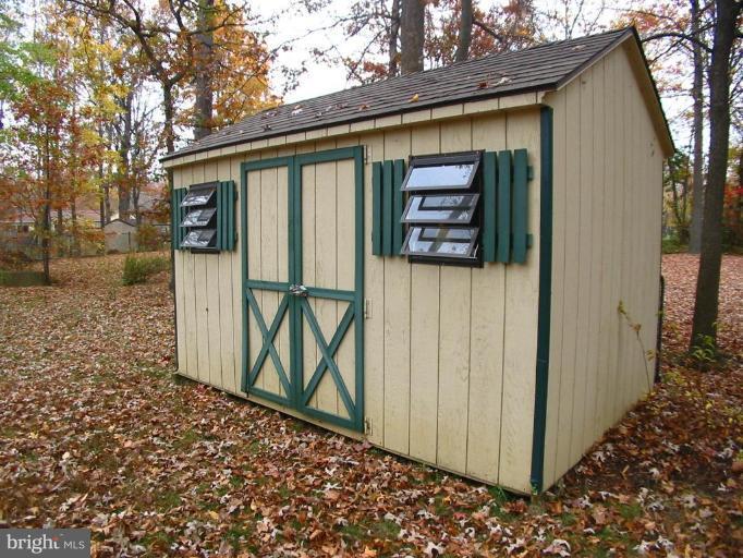 1322 Harbor Road Annapolis, MD 21403 - Photo 23 of 30 Shed
