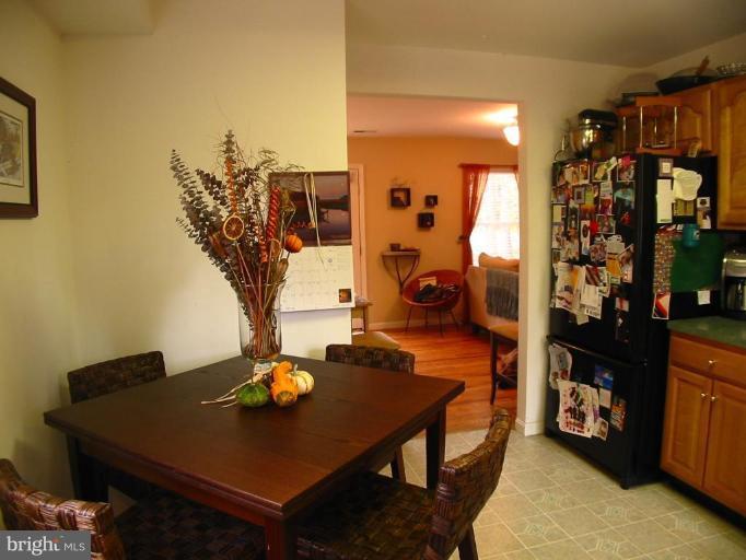 1322 Harbor Road Annapolis, MD 21403 - Photo 5 of 30 Kitchen #2