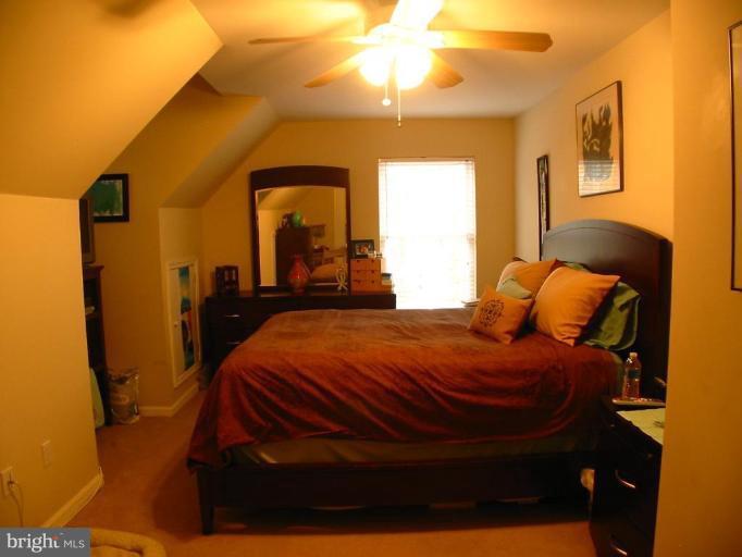 1322 Harbor Road Annapolis, MD 21403 - Photo 6 of 30 Master Bedroom