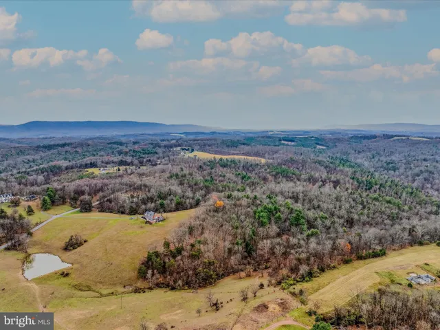 $333,000 | Forever View Lane, Berkeley Springs, WV 25411