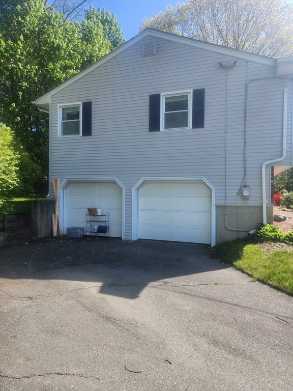 2 Edgehill Road Peabody, MA 01960 - Photo 3 of 30 Gallery Image 3