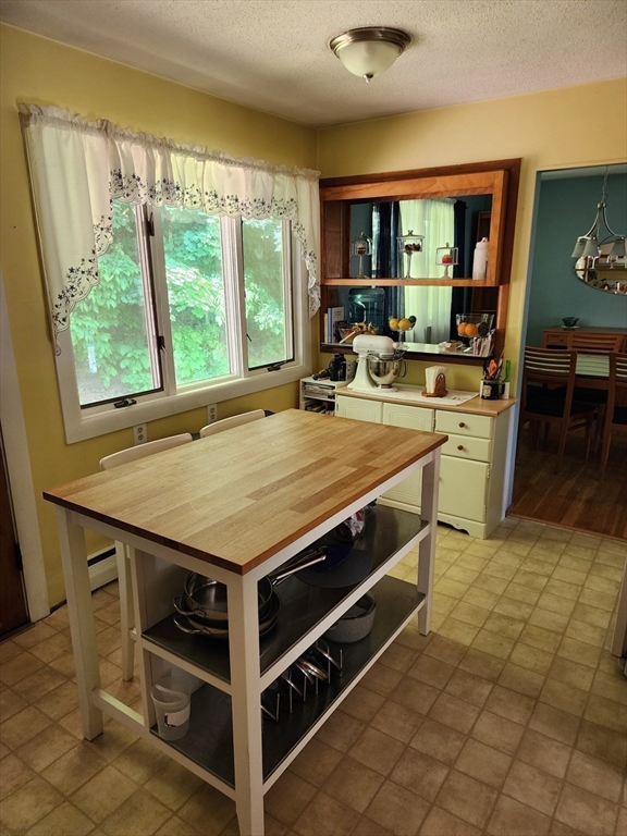 2 Edgehill Road Peabody, MA 01960 - Photo 6 of 30 Gallery Image 6