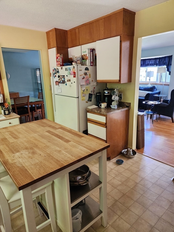 2 Edgehill Road Peabody, MA 01960 - Photo 7 of 30 Gallery Image 7