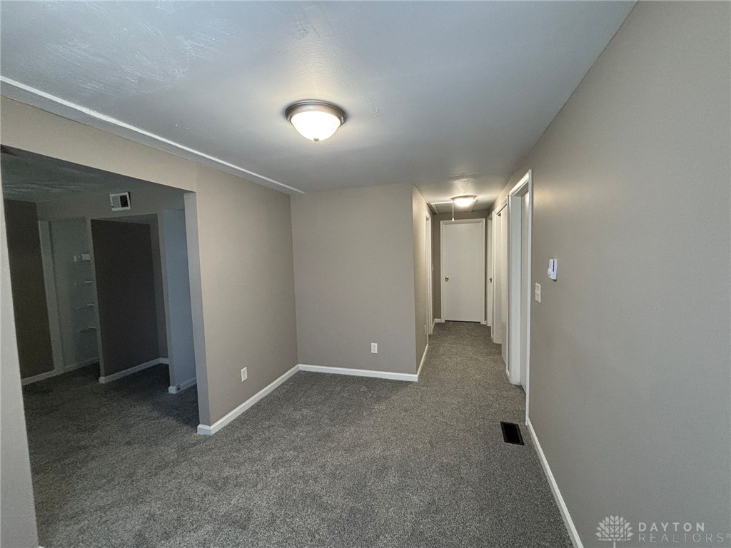 6435 Highbury Road Huber Heights, OH 45424 - Photo 26 of 37