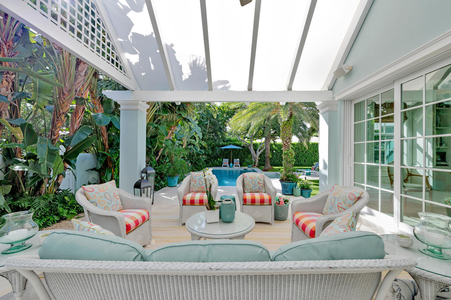 226 Kenlyn Road Palm Beach, FL 33480 - Photo 19 of 22 Loggia