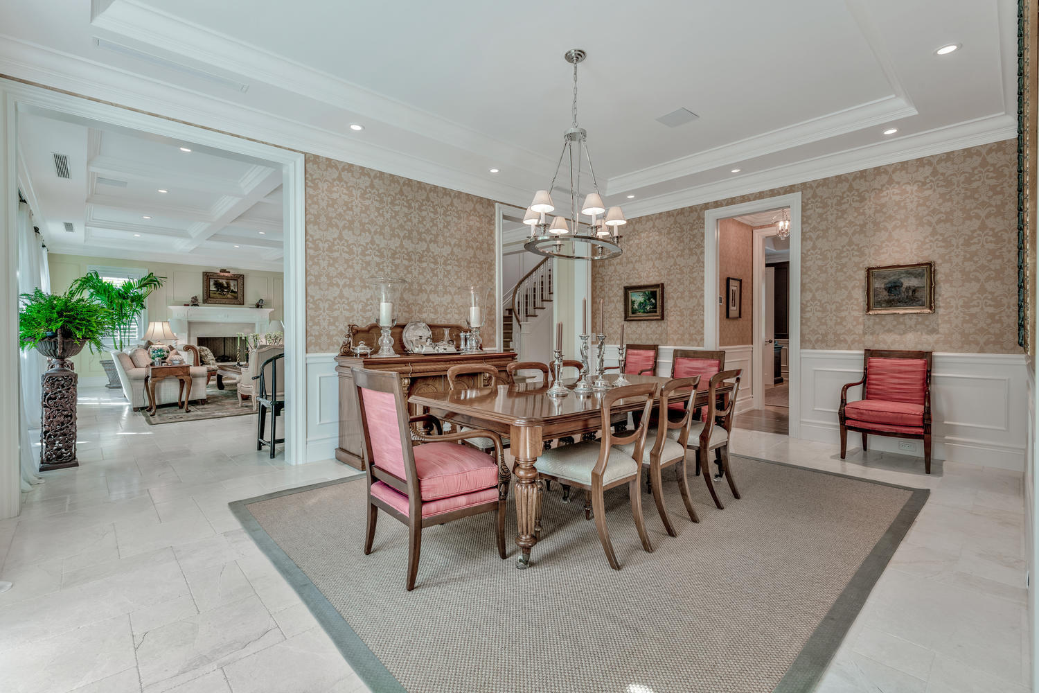 226 Kenlyn Road Palm Beach, FL 33480 - Photo 4 of 22 Dining Room