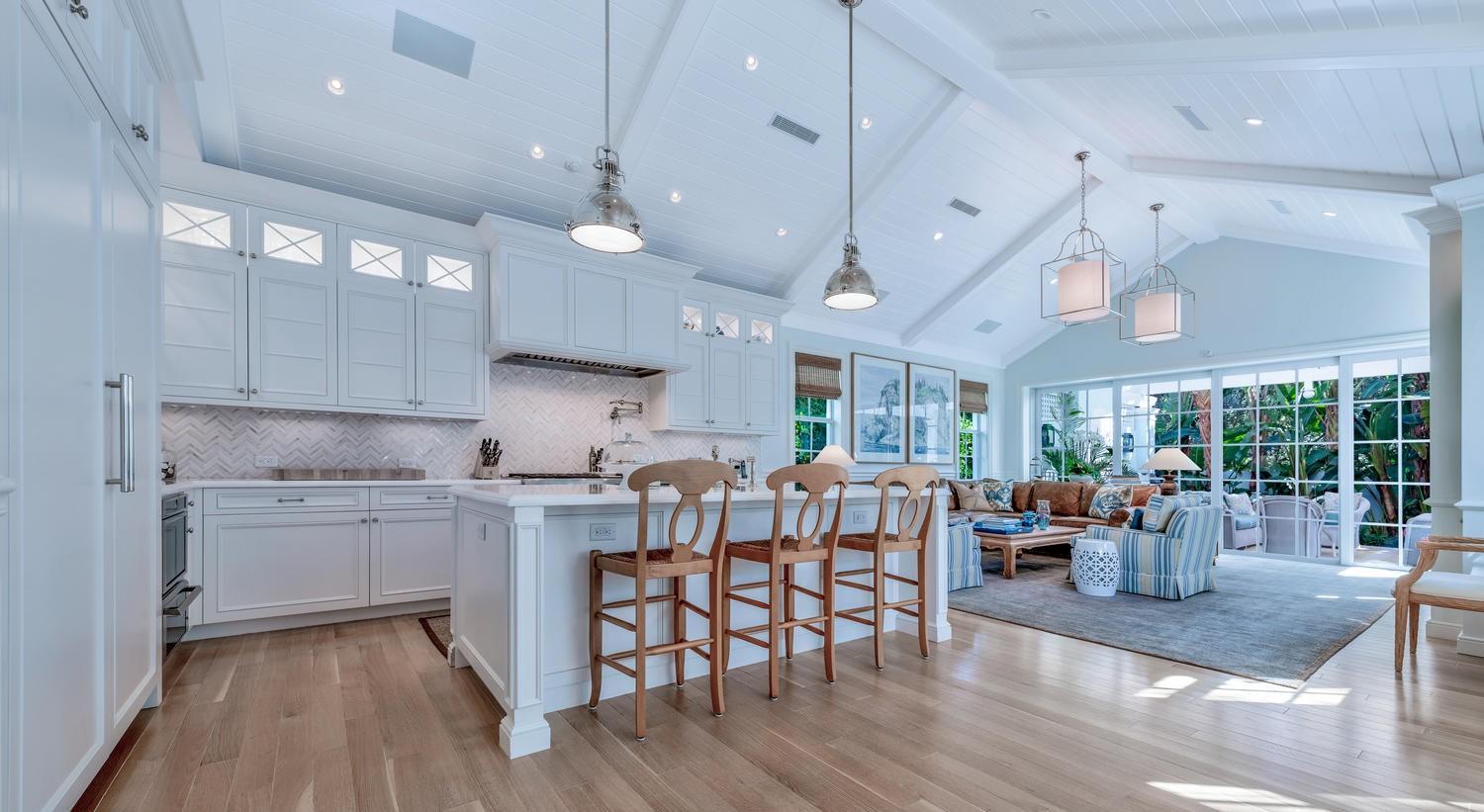 226 Kenlyn Road Palm Beach, FL 33480 - Photo 6 of 22 Kitchen