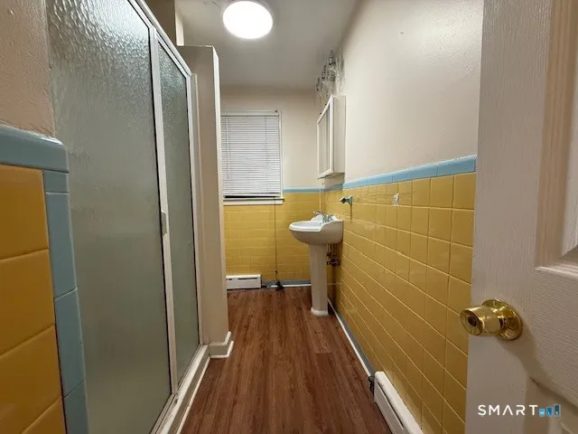 $1,800 | 34 New Haven Avenue, Waterbury, CT 06708