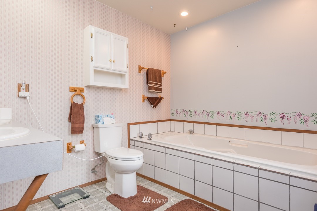 292 Hinkleman Road Buckley, WA 98321 - Photo 14 of 25