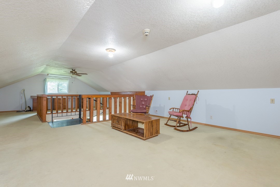 292 Hinkleman Road Buckley, WA 98321 - Photo 17 of 25