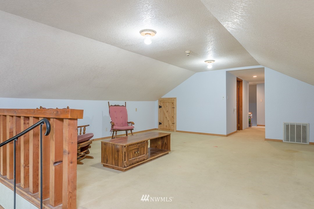 292 Hinkleman Road Buckley, WA 98321 - Photo 18 of 25
