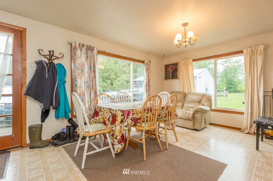292 Hinkleman Road Buckley, WA 98321 - Photo 5 of 25