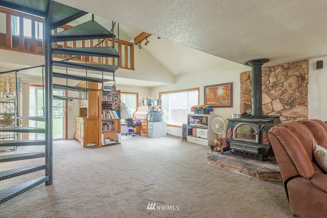 292 Hinkleman Road Buckley, WA 98321 - Photo 8 of 25
