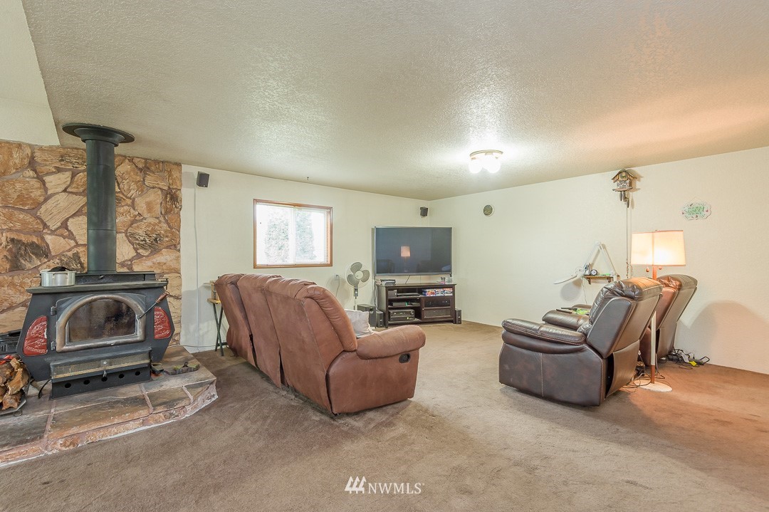 292 Hinkleman Road Buckley, WA 98321 - Photo 9 of 25