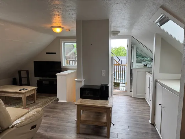 $4,500 | 9 Ann Street, Unit 2, Newport, RI 02840