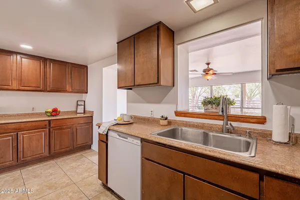 $259,900 | 551 West Harding Avenue, Coolidge, AZ 85128