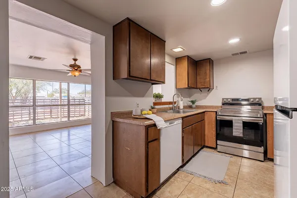 $259,900 | 551 West Harding Avenue, Coolidge, AZ 85128