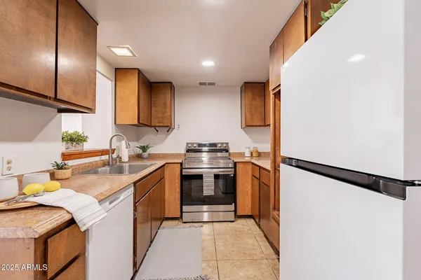 $259,900 | 551 West Harding Avenue, Coolidge, AZ 85128