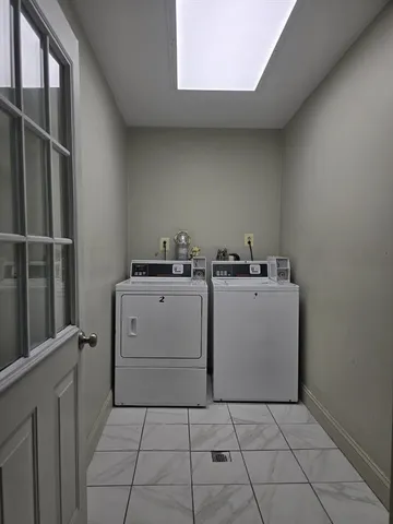 $2,200 | 604 Essex Street, Unit 301, Lynn, MA 01901