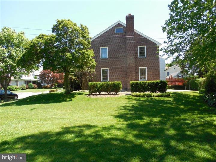 319 Lenox Road Havertown, PA 19083 - Photo 5 of 24