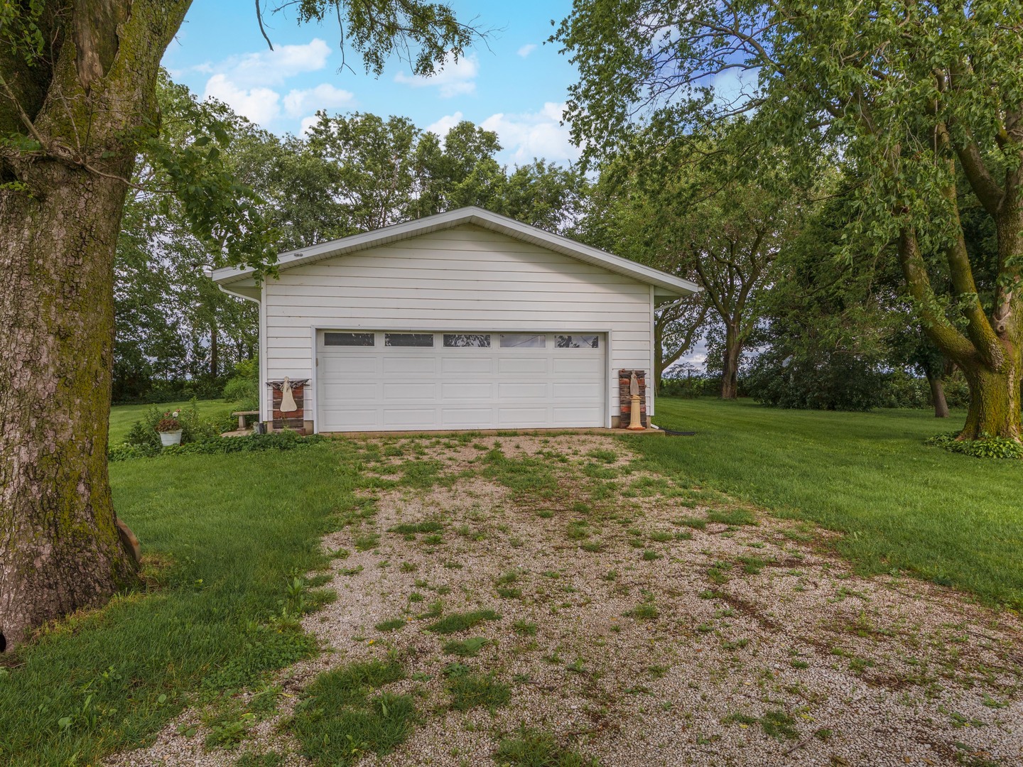 34553 East 1300 N Road Chatsworth, IL 60921 - Photo 34 of 42