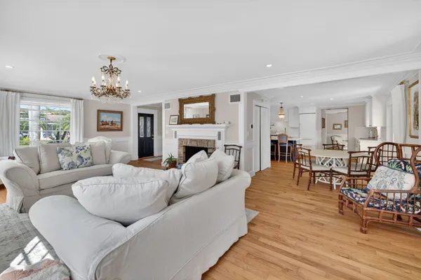 $2,000,000 | 4524 Northeast 22nd Road, Fort Lauderdale, FL 33308