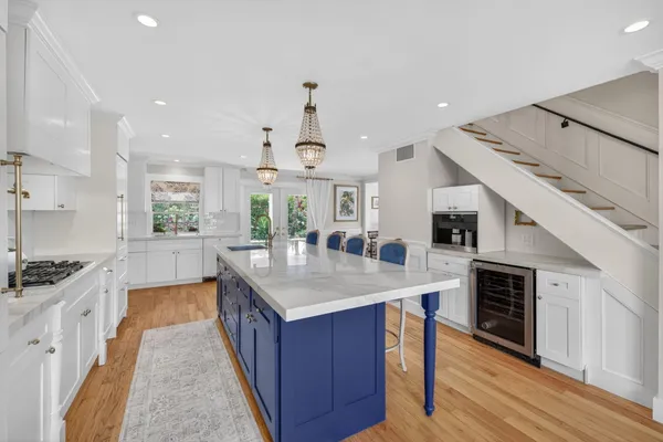 $2,000,000 | 4524 Northeast 22nd Road, Fort Lauderdale, FL 33308