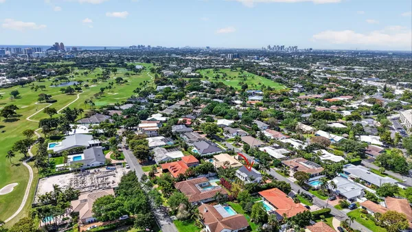 $2,000,000 | 4524 Northeast 22nd Road, Fort Lauderdale, FL 33308