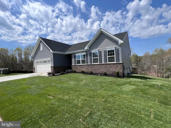 $3,300 | 5020 Birch Leaf Circle, Fredericksburg, VA 22407