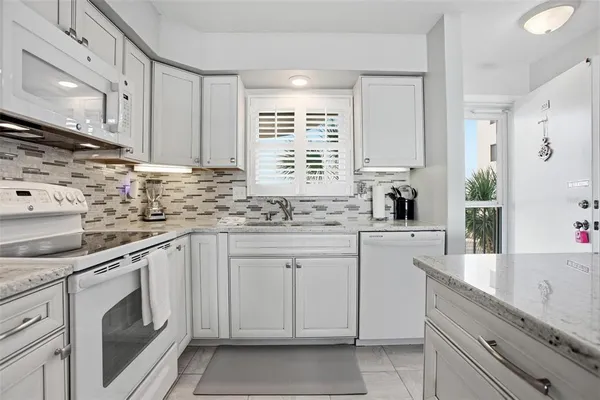 $360,000 | 2860 Ocean Shore Boulevard, Unit 3030, Ormond Beach, FL 32176