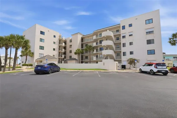 $360,000 | 2860 Ocean Shore Boulevard, Unit 3030, Ormond Beach, FL 32176