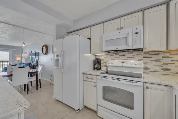 $369,900 | 2860 Ocean Shore Boulevard, Unit 3030, Ormond Beach, FL 32176