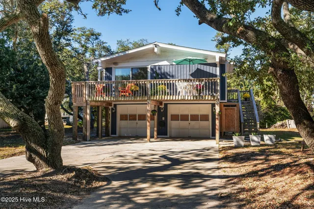$650,000 | 108 Sound Sea Avenue, Duck, NC 27949