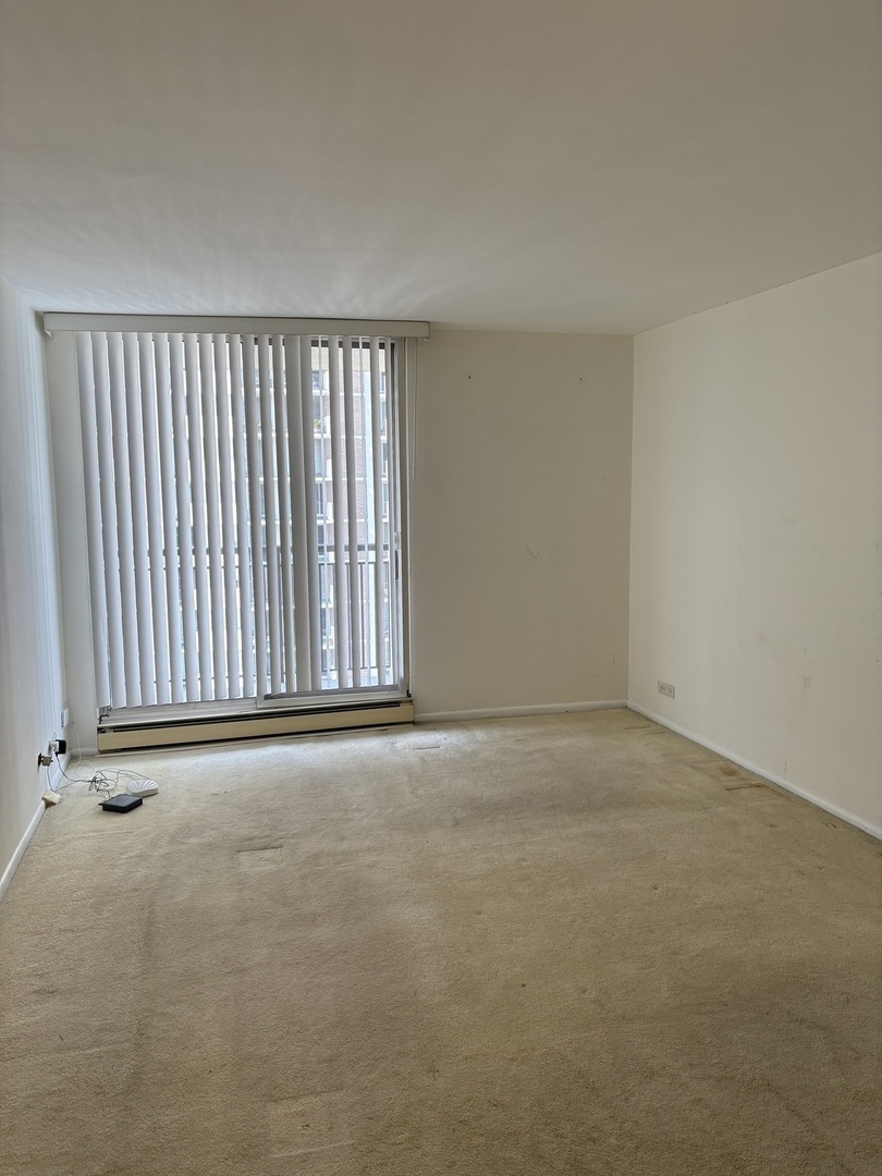 6007 North Sheridan Road, Unit 24H Chicago, IL 60660 - Photo 9 of 16 Gallery Image 9