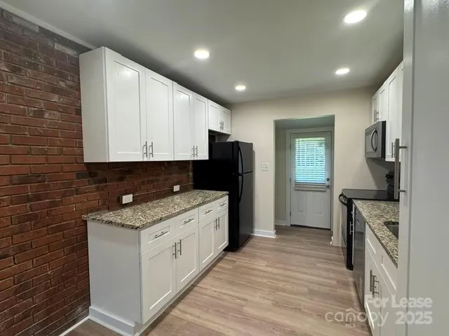 $1,550 | 19612 Oak Street, Unit 6, Cornelius, NC 28031