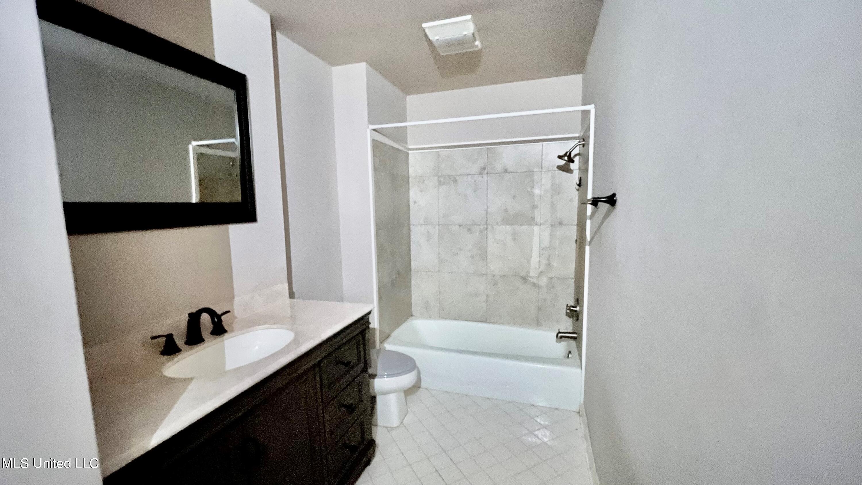 369 Debuys Road Gulfport, MS 39507 - Photo 8 of 10 008