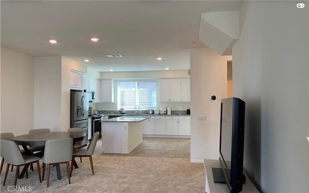 170 Unity Irvine, CA 92614 - Photo 3 of 10