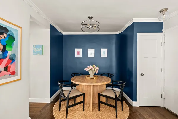 $399,000 | 345 Webster Avenue, Unit 2G | Kensington