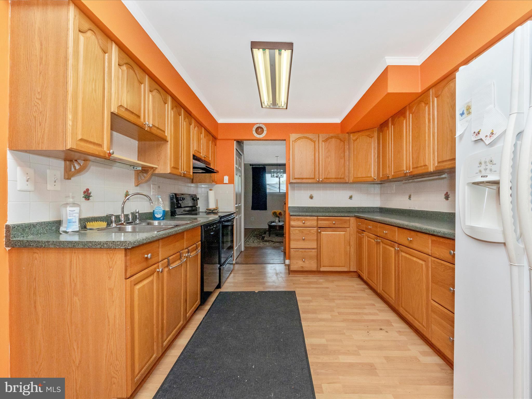 717 Lowander Lane Silver Spring, MD 20901 - Photo 7 of 26 Kitchen