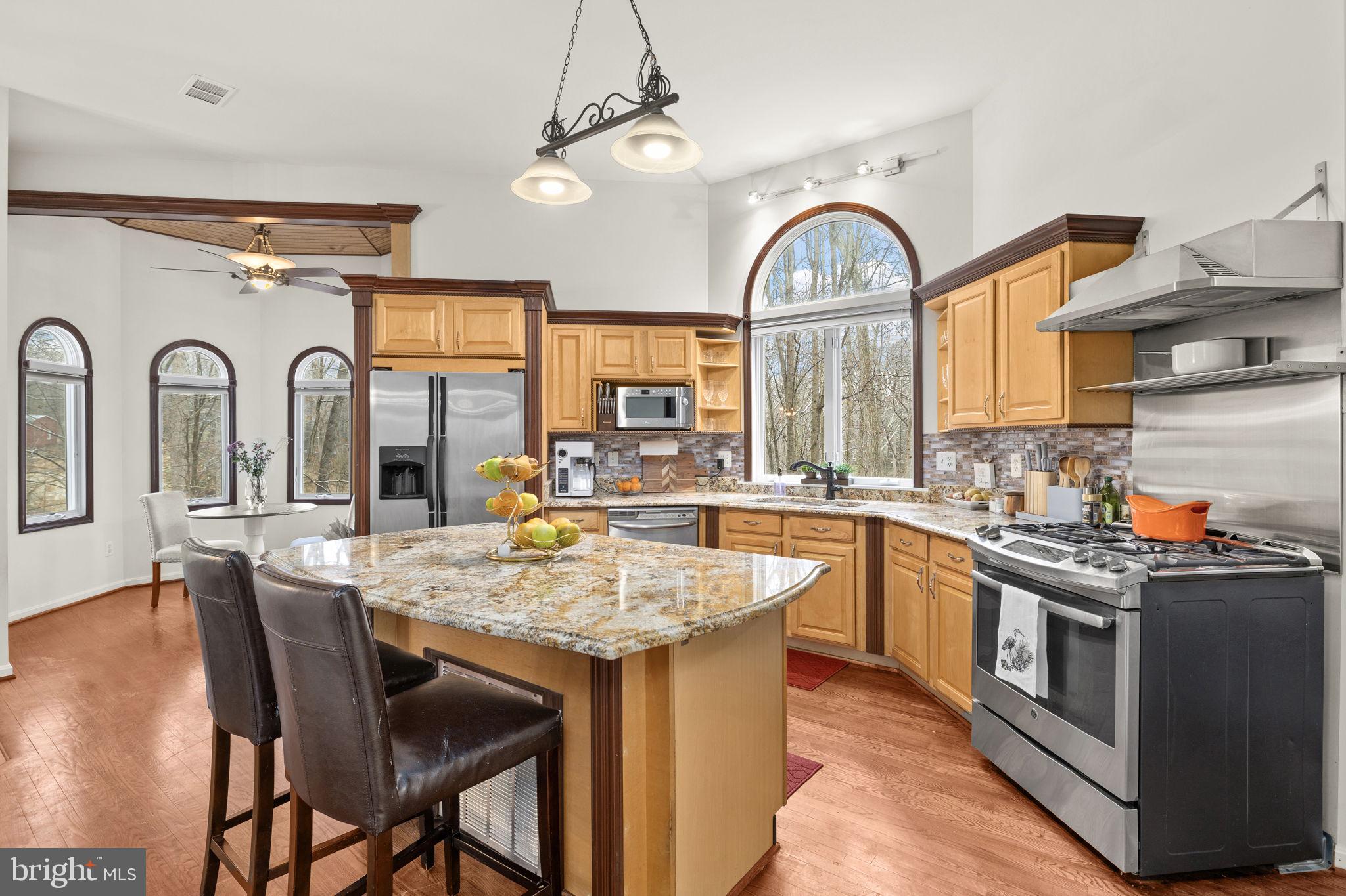 8701 Sinclair Mill Road Manassas, VA 20112 - Photo 30 of 132 Kitchen