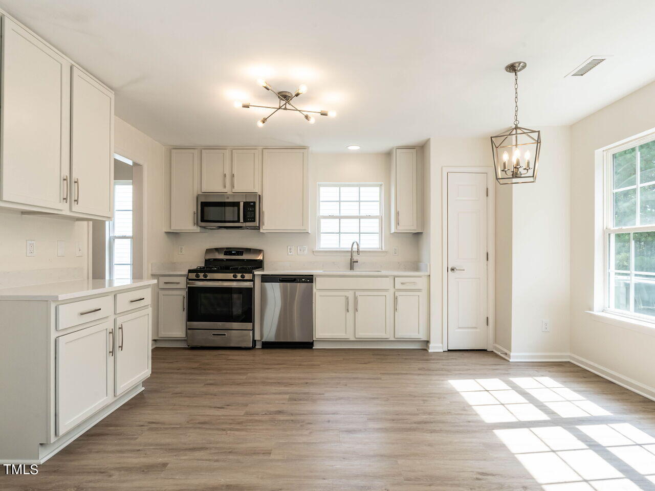 1525 Cricket Ridge Drive Raleigh, NC 27610 - Photo 3 of 21 013-1280x960-kitchen