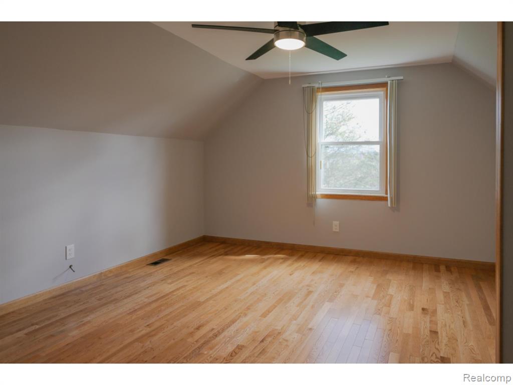 20660 Armada Ridge Road Armada, MI 48005 - Photo 18 of 30