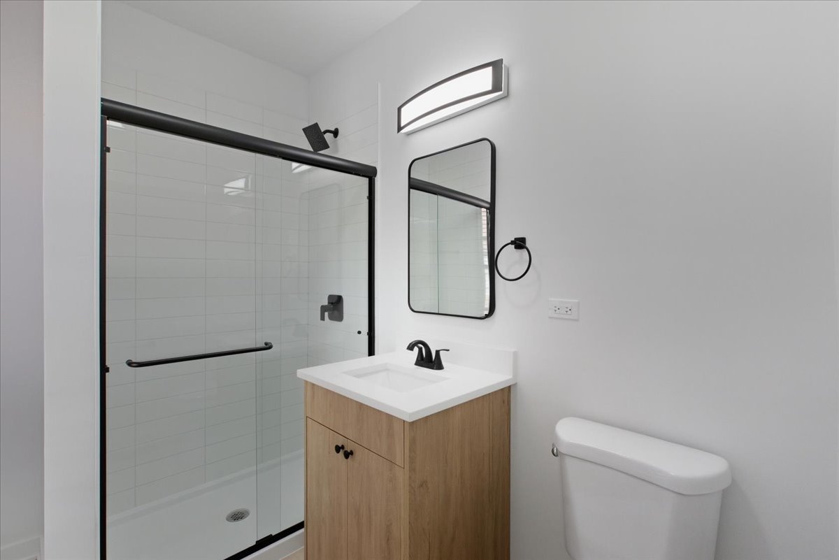 6969 North Bell Avenue, Unit 3 Chicago, IL 60645 - Photo 9 of 11