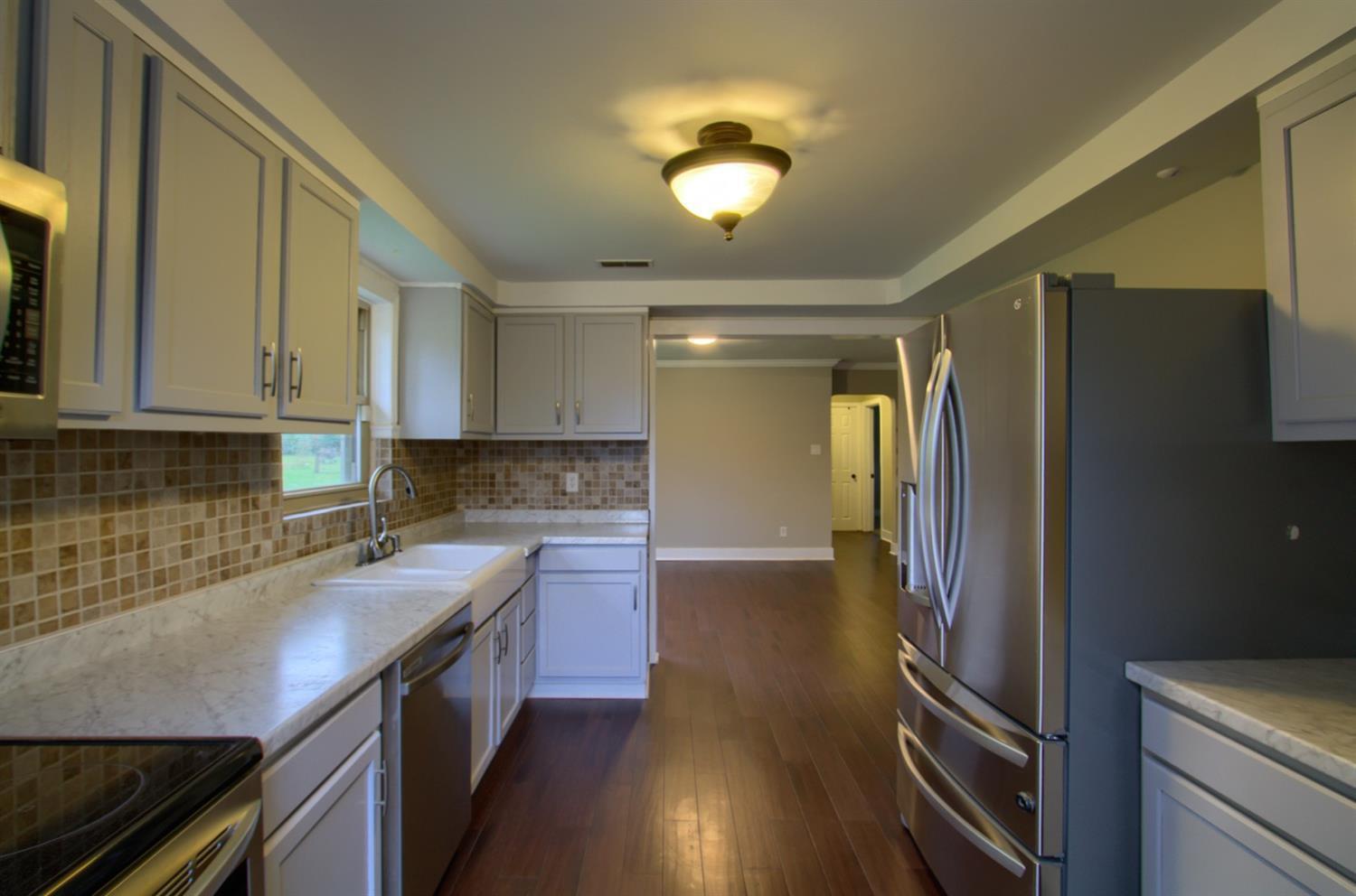 3965 Poole Road Cincinnati, OH 45251 - Photo 11 of 30 Gallery Image 11