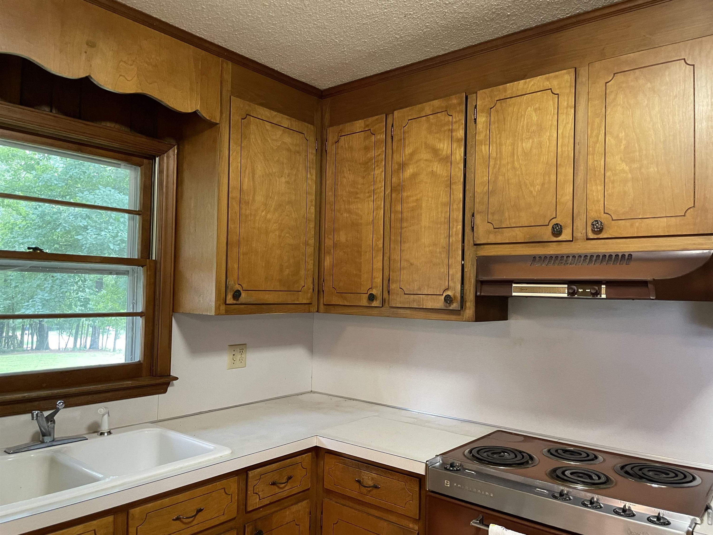 937 Allister Road Durham, NC 27703 - Photo 9 of 17 Photo 9