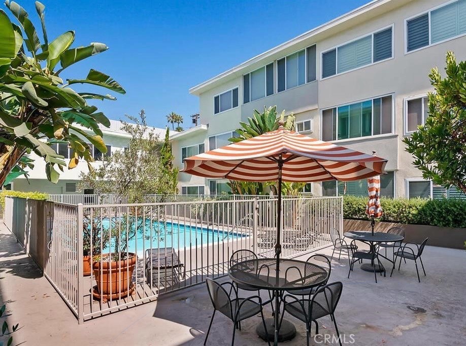 1525 North Hayworth Ave Unit 205  