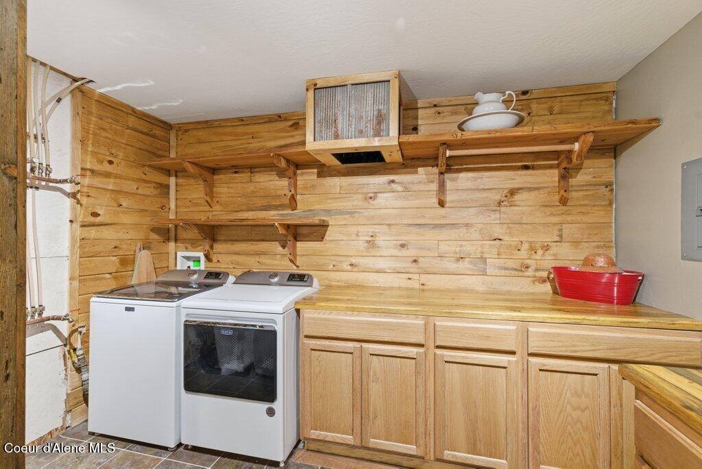 24414 North Wendler Loop Rathdrum, ID 83858 - Photo 15 of 49 Laundryroom
