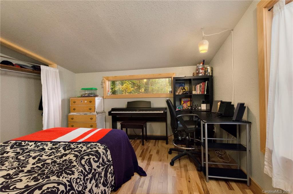 78 McKinney Road Asheville, NC 28805 - Photo 26 of 28