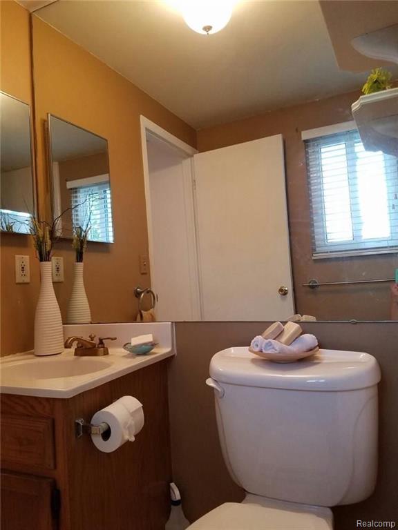 2833 Sandhurst Rochester Hills, MI 48307 - Photo 48 of 61